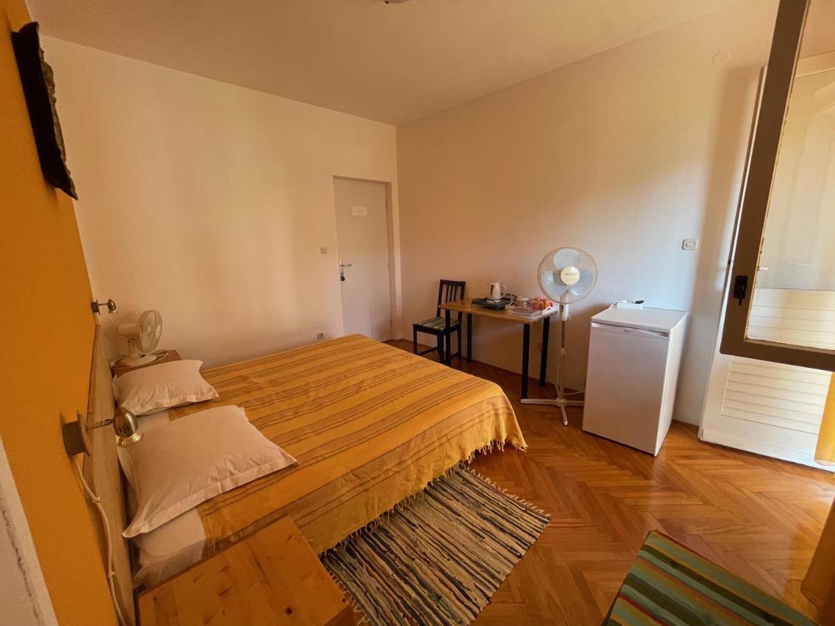 Hvar Guesthouse - Double Bedroom With Private Bathroom Елса Экстерьер фото