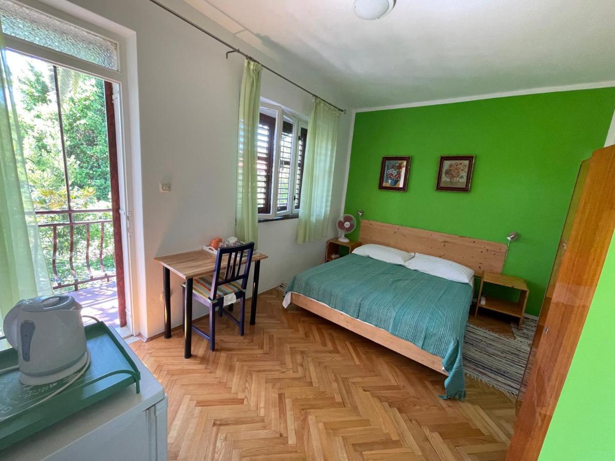 Hvar Guesthouse - Double Bedroom With Private Bathroom Елса Экстерьер фото