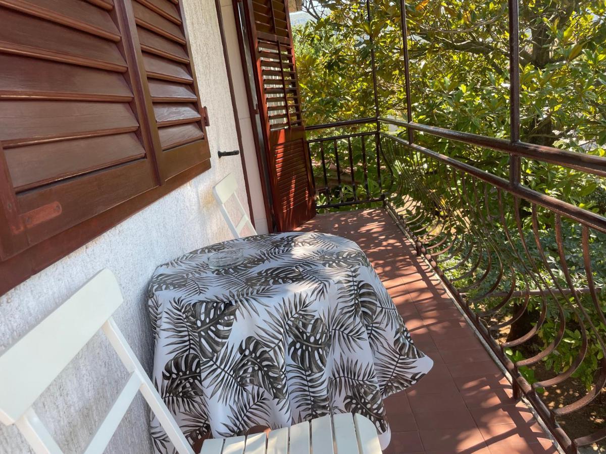 Hvar Guesthouse - Double Bedroom With Private Bathroom Елса Экстерьер фото