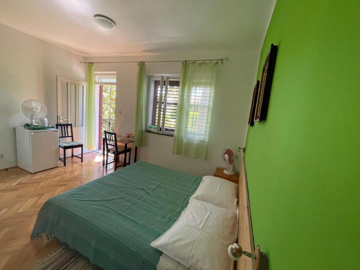 Hvar Guesthouse - Double Bedroom With Private Bathroom Елса Экстерьер фото