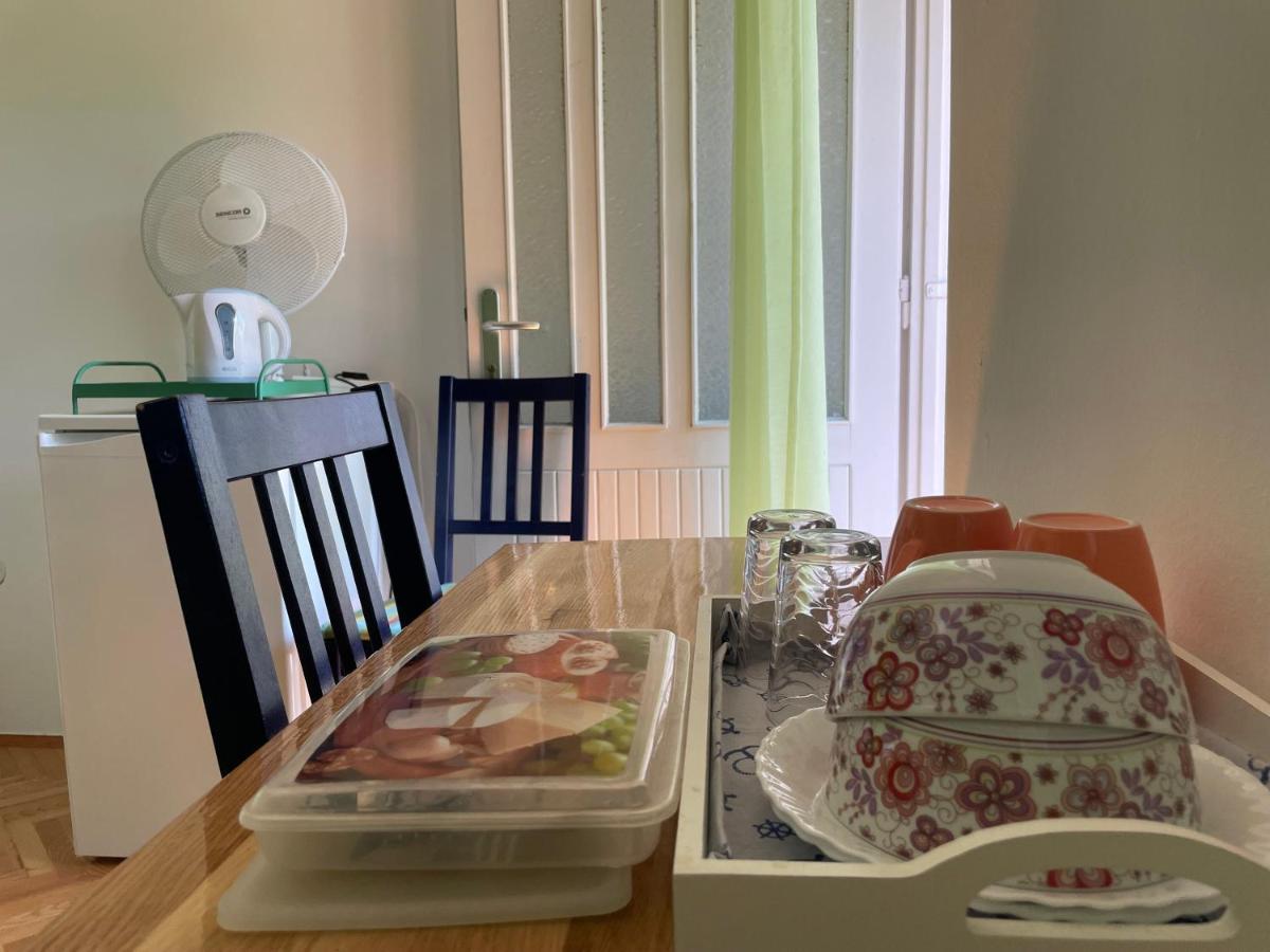 Hvar Guesthouse - Double Bedroom With Private Bathroom Елса Экстерьер фото